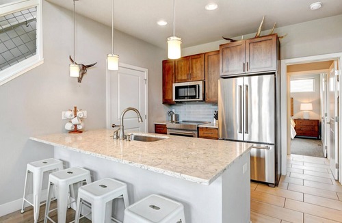 Rendezvous House | Downtown WP Cabin 27 I Hot Tub I Great Views I Bunk Room I Discounted Attractions