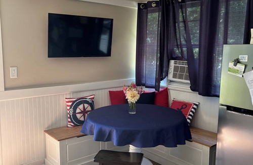 Cape Porpoise House | Driftwood Cottage- Family friendly cottage by the sea