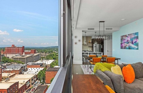 Downtown Asheville Condo | Endless Sunset Retreat | Arras Vacation Rentals