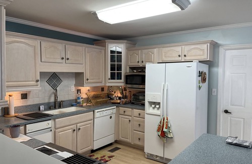 Sneads Ferry House | Enjoy the ICW overlooking N. Topsail Beach with Pier and 2 boat lifts. Pets OK