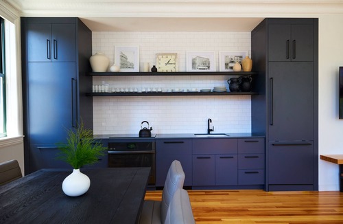 Old Port Condo | Exquisite 3-Bedroom Urban Home in the Old Port