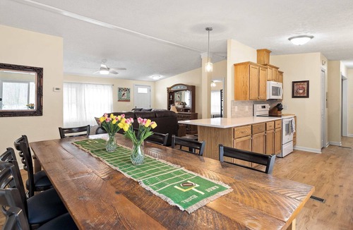 Kendall House | Four Quarters Sports & Trails