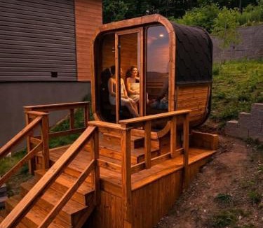 Saluda House | Golden Dawn at Saluda Mountain Retreats