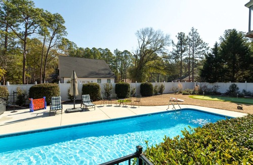 Pinehurst House | Golfer Paradise - Pool, Sauna, Hot Tub, Putting Green and More!