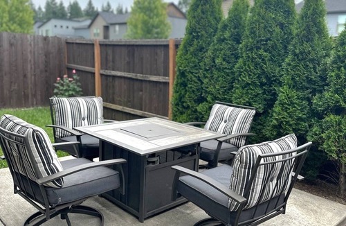 Hockinson House | Gorgeous 3Br/2.5ba home in a quiet neighborhood with walking path & park.