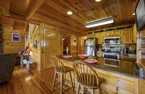 Pigeon Forge Cabin | Gorgeous cabin. Great location. 2 balconies w/mtn. views. Feels private.
