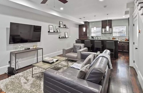 Atlanta House | Gorgeous Central Modern Midtown 2 Bed Home - Piedmont Park - Parking - Quiet