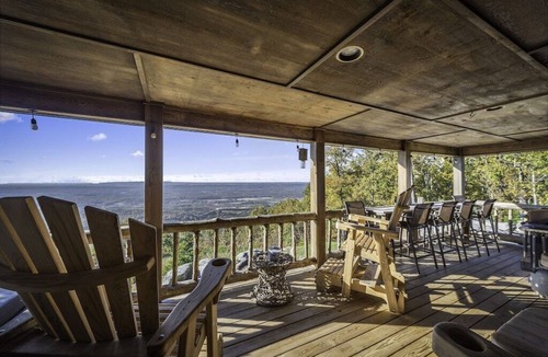 Mentone Cabin | Gorgeous panoramic mountain views from the hot tub!