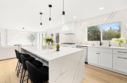 Gresham Villa | Grand 7BR Estate with Pool, Hot Tub, Sauna, Gym & Billiard
