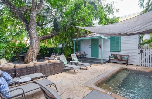 Historic Seaport Villa | Harbor Walk Hideaways - African Queen Suite | Downtown