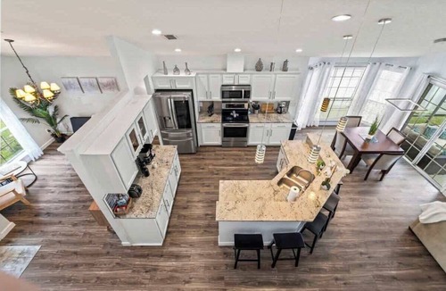 Sandalwood House | Hawkins Cove Hideaway - Serene Waterfront Retreat