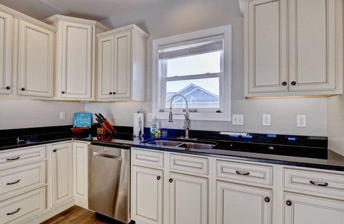 Topsail Beach House | High-end duplex with many amenities, just a short walk to the beach or sound.