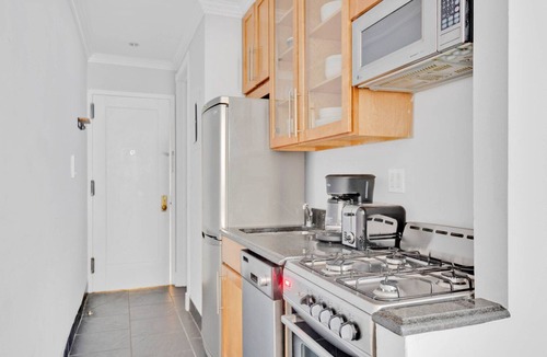 West Village Apartment | Hip West Village 1BR w/W/D, near 1 train, by Blueground