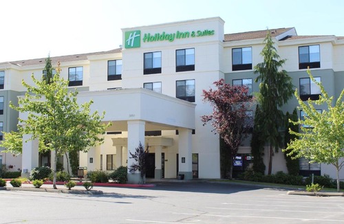 Bothell Hotel | Holiday Inn & Suites Bothell an IHG Hotel