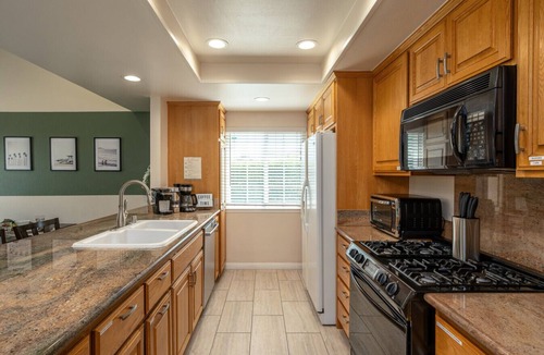 Placentia Apartment | Huge Backyard, Near Disney, Family Friendly, Quiet Neighborhood