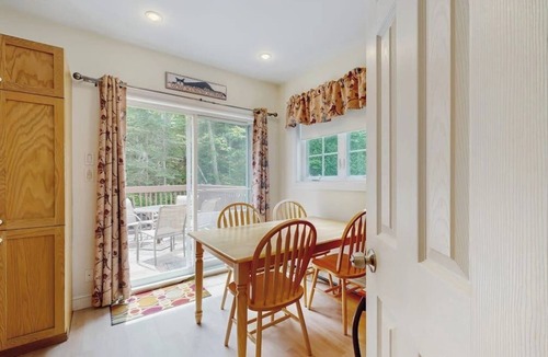 Bar Harbor Cabin | Ideally Located Home w/Deck, WiFi & Washer/Dryer - Walk into Town & Acadia