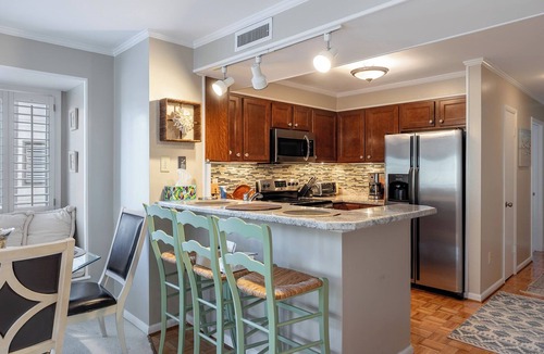 Atlantic Beach Condo | Island Beach Racquet Club 105H, Soundside Condo in Atlantic Beach, NC!