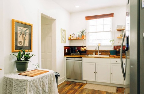 Brunswick House | La Playa Coastal Retreat – 5BR Home In Downtown Brunswick & Golden Isles Beaches
