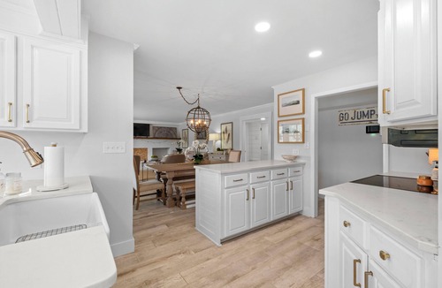 Gadsden House | Lakefront Getaway w Fishing + Views & Firepit. Relax, Reset + Recharge