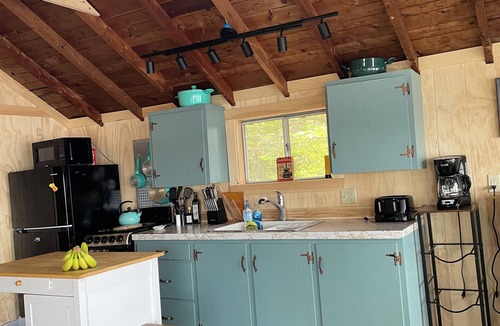 Penobscot Cabin | Lakefront Peace Under the Pines at Toddy Pond