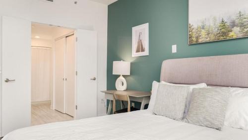Avondale Apartment | Landing Modern Apartment with Amazing Amenities (ID7245X86)