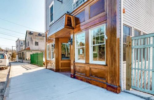 Northeast Harbor House | Lovely downtown Northeast Harbor suite near the water and near Acadia