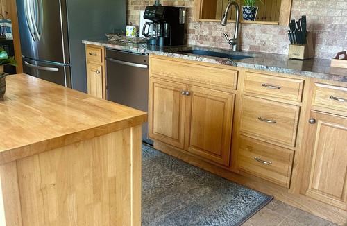 Lamoine House | Lovely Farmhouse Close to Acadia National Park