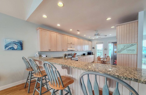 Surf City House | Lucky Enough – Pets Welcome, Ocean Views Included