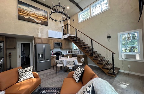 Bass Harbor House | Lux Cabin 2/2, HotTub, Wood Fireplace, Soaker Tub, Firepit, Walk to Lighthouse