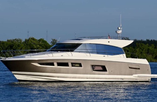 Sarasota Boat Rental | Luxurious 55-Foot Yacht with Captain & First Mate