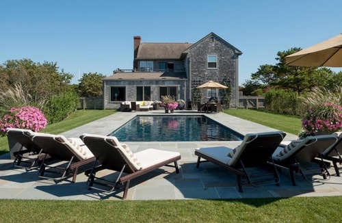 Dionis House | Luxurious with Pool and walking distance to beach in sought after Dionis.