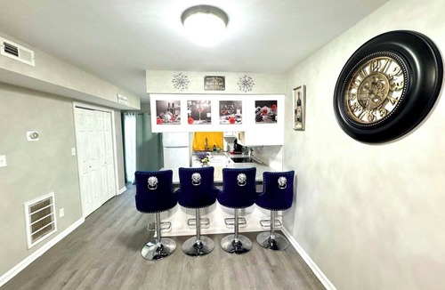 Greenville House | Luxury 2-bedroom townhome in Greenville, NC. 1 mile from ECU.