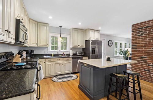 Kennebunk House | Luxury Coastal Home Walk to Gooch's & Dock Square