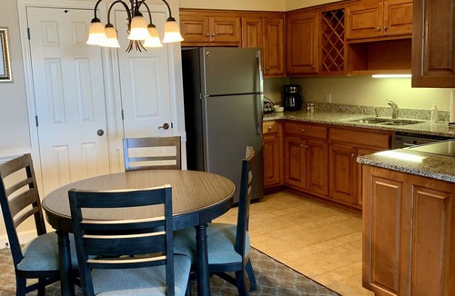 Kingsmill Condo | Luxury Riverfront Condo w/sunrise & sunset views