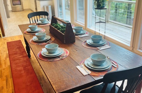 Mentone House | Maplewood Greystone : Charming Mentone on Lake Lahusage