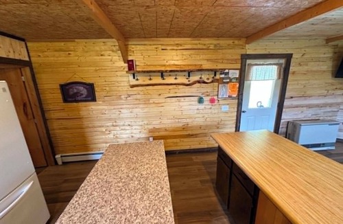 Fort Kent Cabin | Marvelous 2-bedroom cabin with AC in Fort Kent- Trail Side-Kitchen
