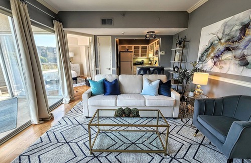 Music Row Condo | Midtown Condo - Centrally Located to Hospitals - Recently Updated