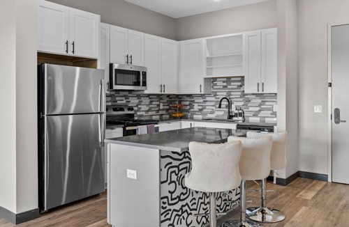 South Nashville Apartment | Modern 1BR Oasis – 8 mins to Downtown Nashville