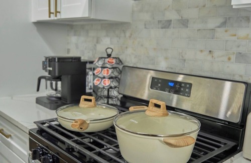 Irvington House | Modern 3BR/2BA Retreat Near NYC, Free Parking & WiFi