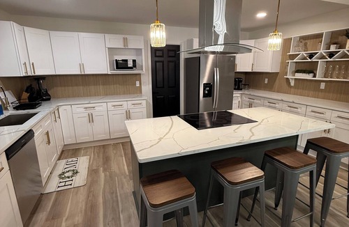 Meredith Woods House | Modern 5BR w/Pool Table - Prime Raleigh