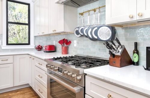 Mebane House | Modern Farmhouse on 5 Acres near Chapel Hill