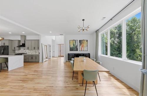 Atlanta House | Modern Luxury Sunlit Retreat- Near Airport- Spacious- Convenient