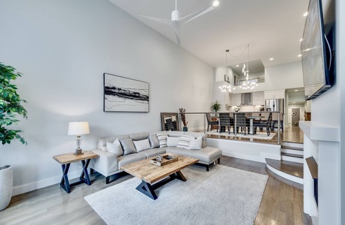 West End House | Modern Nashville home🏅/Near Centennial park/Down Town