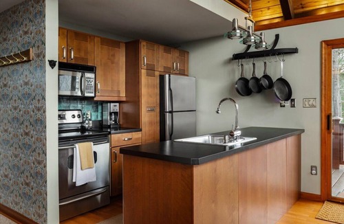 Lost River Cabin | Moon View A-Frame - Wood Sauna, Mountain Views, Fire Pit, Wood Stove, Stargazing