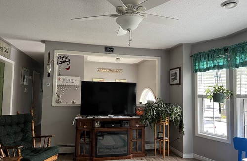 Bass Harbor House | Near Bass Harbor lighthouse and Acadia National Park