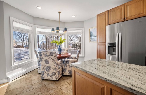 Cape Neddick House | Near Nubble Lighthouse | Walk to Beach | Ocean Views | Rooftop | Sleeps 10