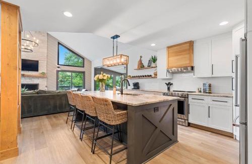 Westport House | Niblick on Norman w/Heated Pool & Optional Boat Rental