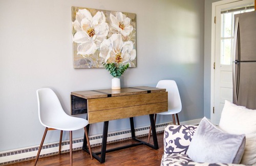 Waynesboro House | Nona's Cottage-Waynesboro/Shenandoah Valley, VA