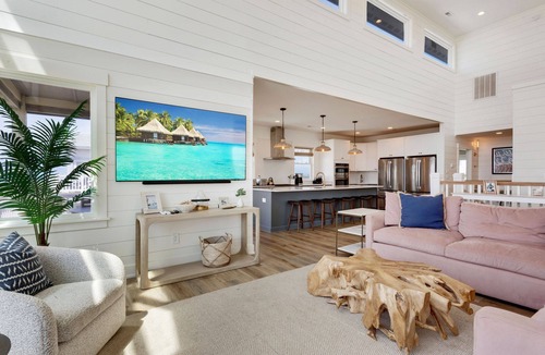 Hatteras House | Oceanfront 10BR, Elevator, Pool, Hot Tub, Game Room, Theater, Fenced Yard, Views!