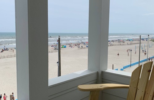 Atlantic Beach House | OCEANFRONT 5-BEDROOM 4.5 BATHROOM HOUSE WITH ELEVATOR AND SALT WATER POOL.